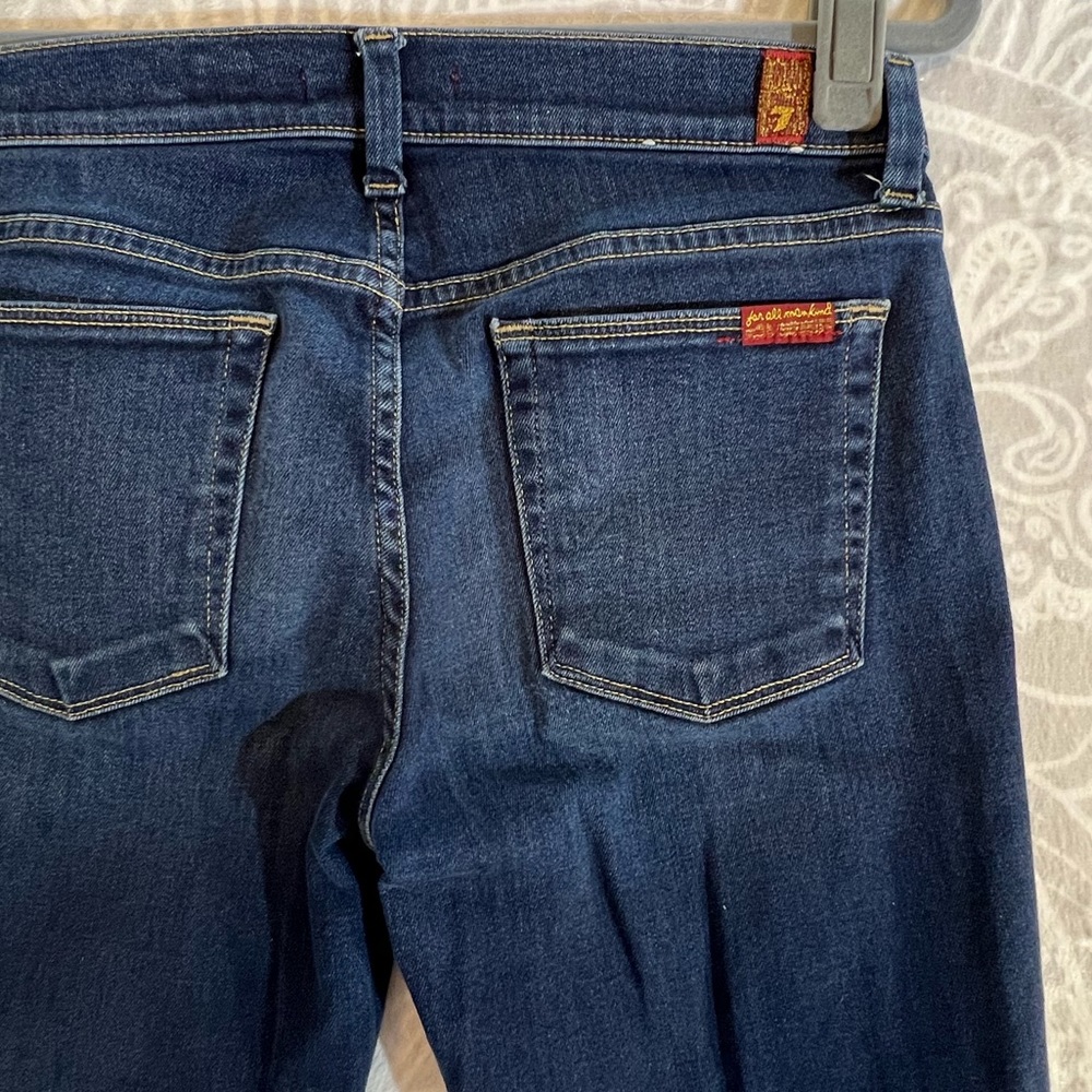 💙👖7FAM STRAIGHT DARK WASH WOMEN SIZE 28 5/6 24.5”👖💙 CROP